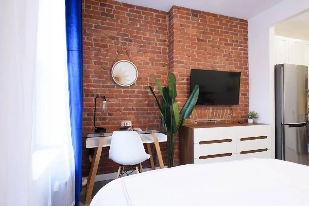 240-11 New Studio Prime Upper East W&D New York